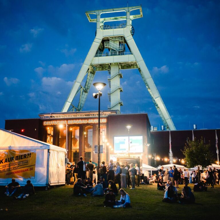 Hopfenfest Bochum Location im dunkeln